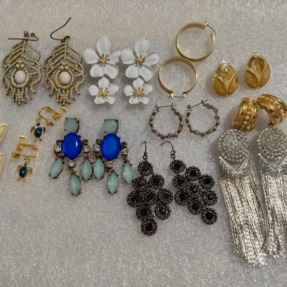 Vintage to modern lot of 11 pairs of earrings